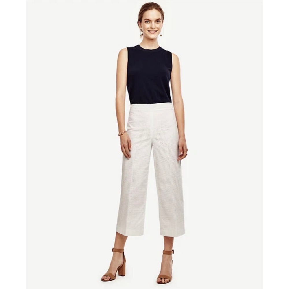 Ann Taylor Cotton Embroidered Eyelet Wide Leg Cropped Pants Trousers White 12